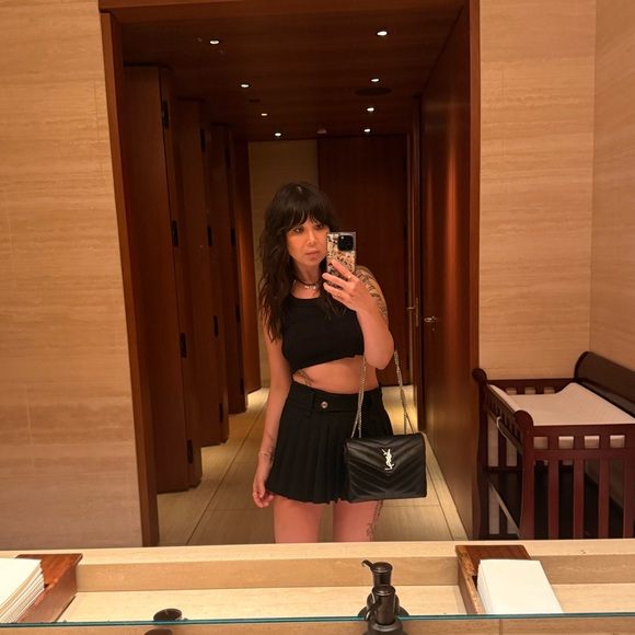 Posher: Sinem - Picture 2 of 3